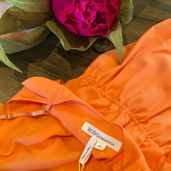 BCBG Summer Dress~Lined~ Brand New - Picture 4 of 4